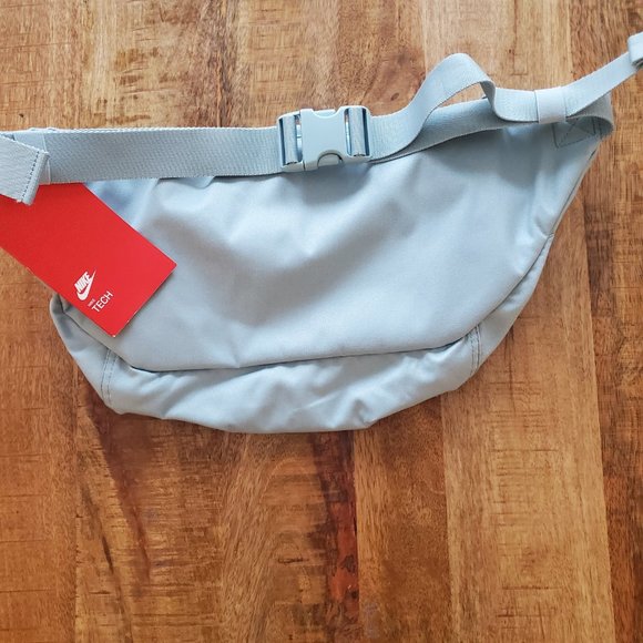 Nike Tech Hip Sack Expendable Waist Bag Running Fa - Picture 9 of 12